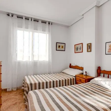 Apartment Ramon Gallud 204 *