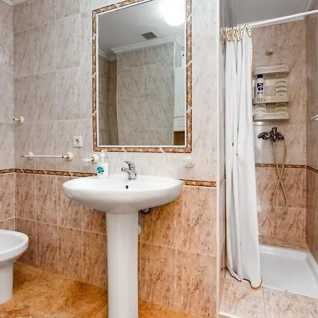 Apartment Ramon Gallud 204